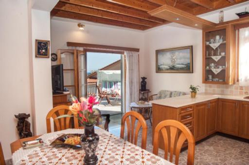 Fernanda'S Traditional 2 Floor House Villa Poros  Екстериор снимка