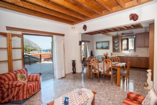 Fernanda'S Traditional 2 Floor House Villa Poros  Екстериор снимка